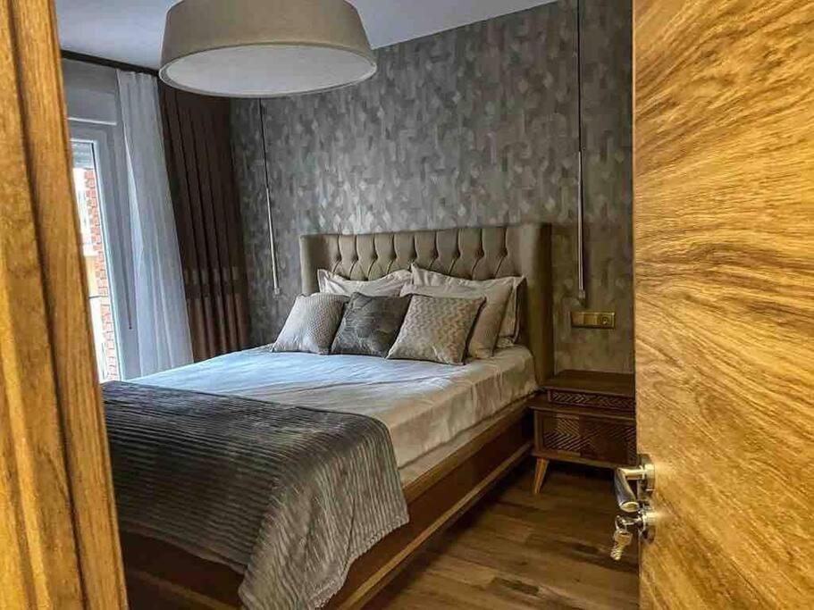 New Luxury 3-Bedroom Apartment Segovia Eksteriør bilde